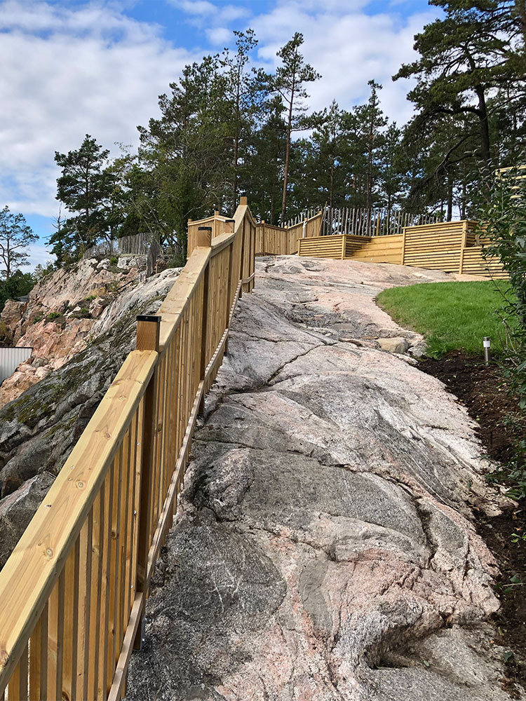 Räcke i trä