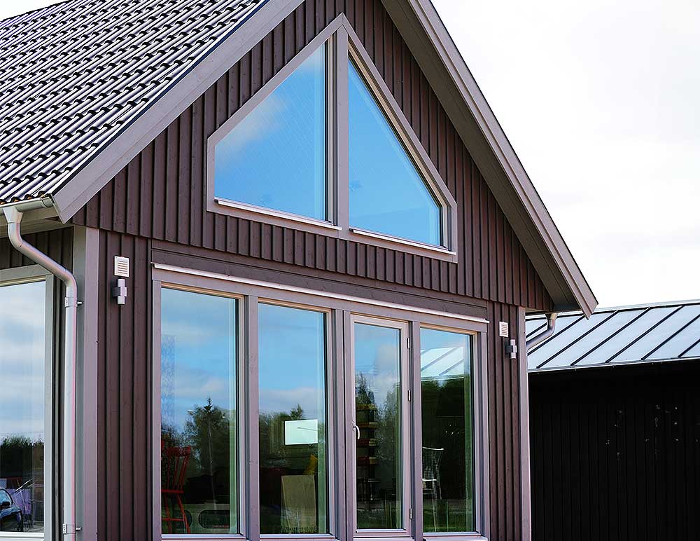 Fönster på ett modernt hus